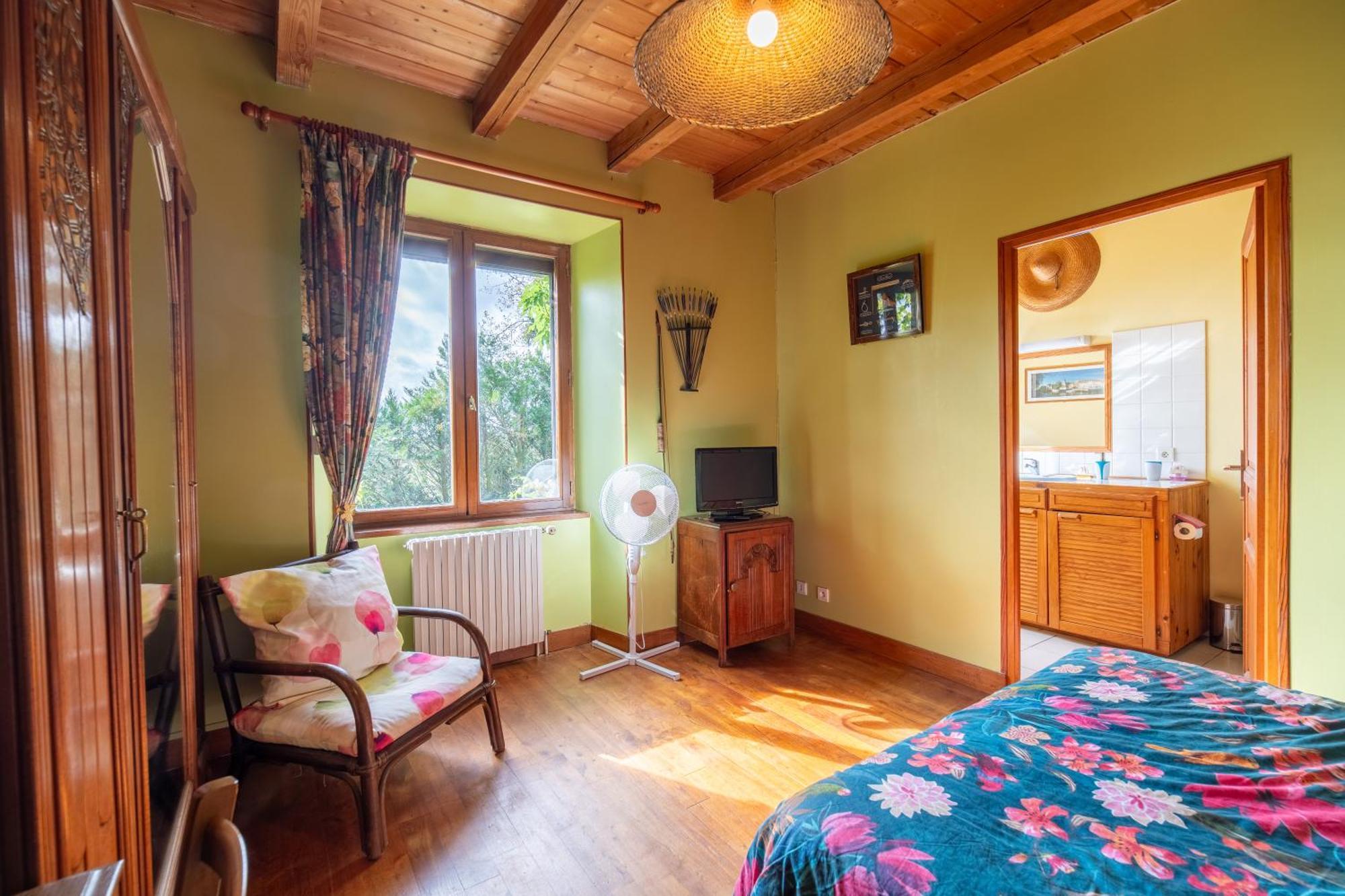Bed and Breakfast La Ferme De Leychoisier Bonnac-la-Cote Экстерьер фото